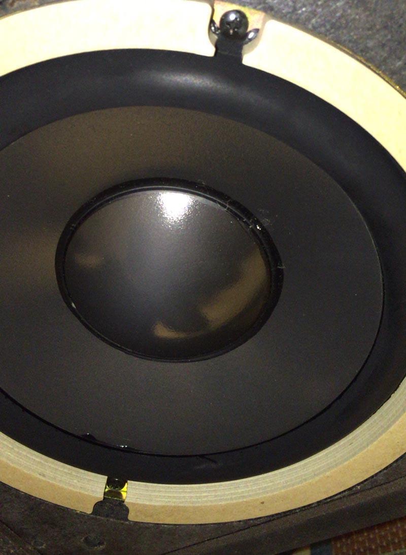 サブウーハーを替えました: 旦那のプチシアター奮闘記